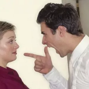 Съпругът ви ви бие: какво да правите, към кого да се обърнете?? Член 112 от наказателния кодекс. Умишлено нанасяне на тежка телесна повреда
